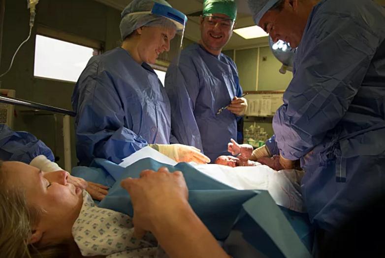 剖宫产腹部伤口护理要点,剖宫产术后腹部伤口感染