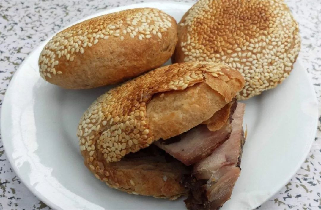 北京小吃卤煮炒肝爆肚,北京美食炒肝卤煮