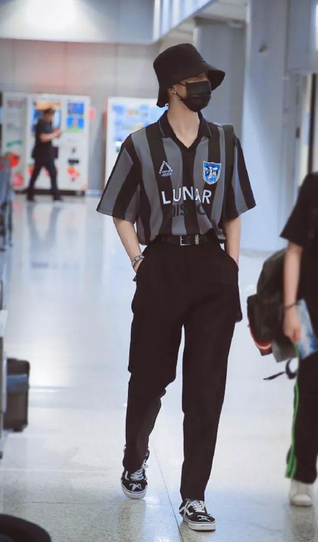 世界杯发什么朋友圈,世界杯的球衣哪个队最好看