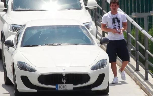 足球天才梅西,足球梅西的豪车