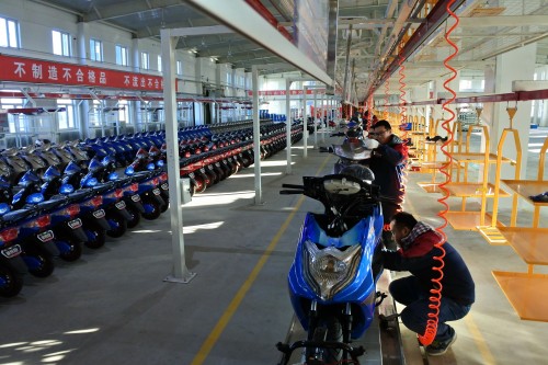 杂牌电动车跟品牌电动车区别,小品牌电动车哪个好