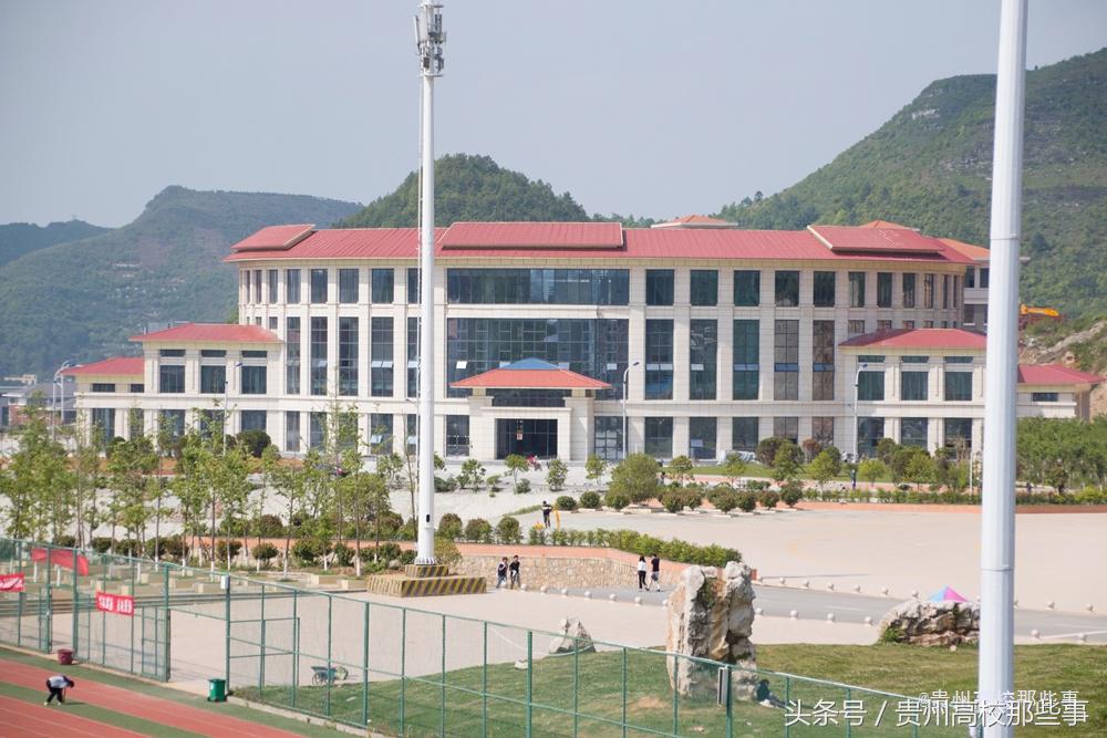 贵州专科报考征集志愿的学校,贵州专科学校何时填报志愿