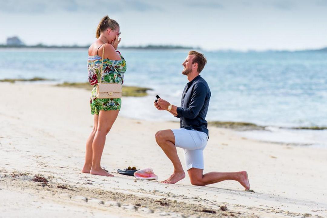 哈里凯恩领跑英超射手榜,哈里凯恩成为射手榜第一