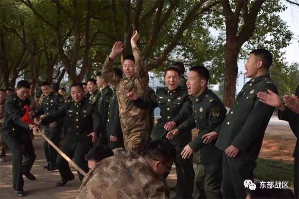 阳光快乐军营，请为这群“快乐的炮炮兵”点赞！