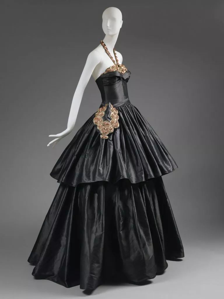 鐭冲ご濮愬勾杞荤殑鐓х墖,鐭冲ご濮愮┛鐨勫尅濞佸悧