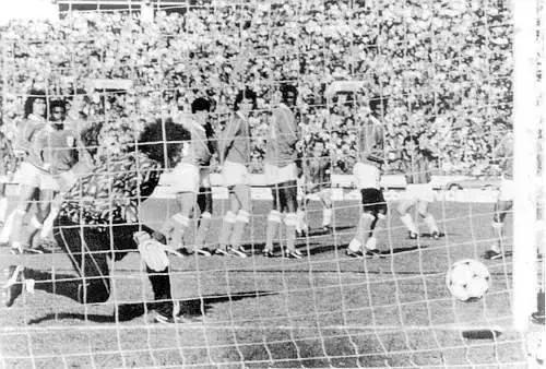 中国的c罗韦世豪,c罗第一次踢足球比赛