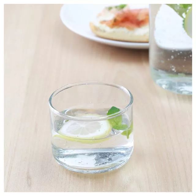 宜家玻璃杯自爆为什么,宜家水杯爆炸最终结果