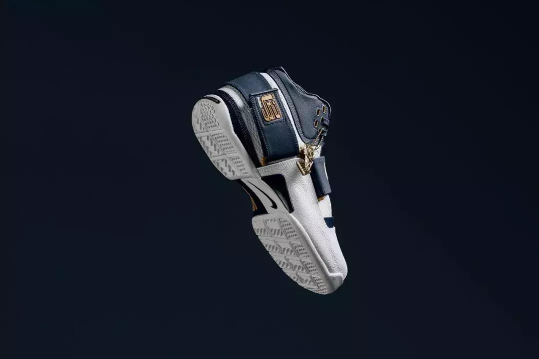 连鞋贩子都没能想到，这双鞋能成为CT16中「倒闭」的例外