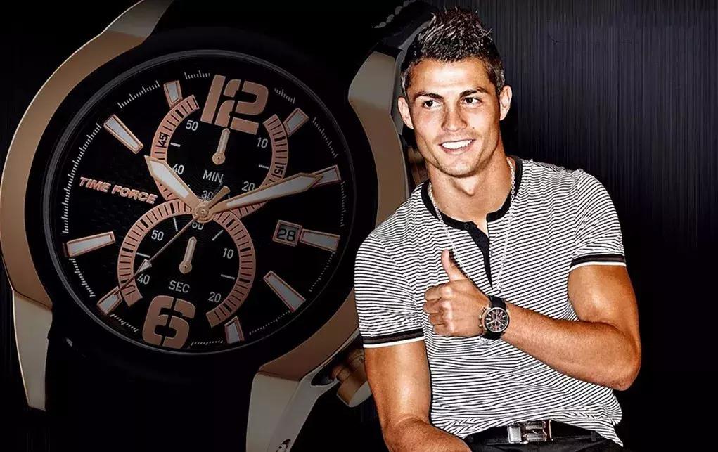 c罗一天赚多少人民币,c罗一天能赚多少钱