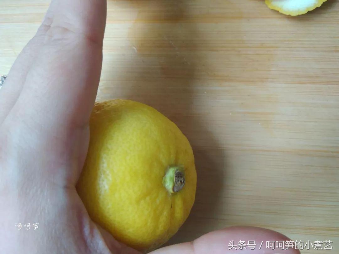 怎么做蜂蜜柠檬水超好吃又好看,柠檬水的做法简单又好喝不加蜂蜜