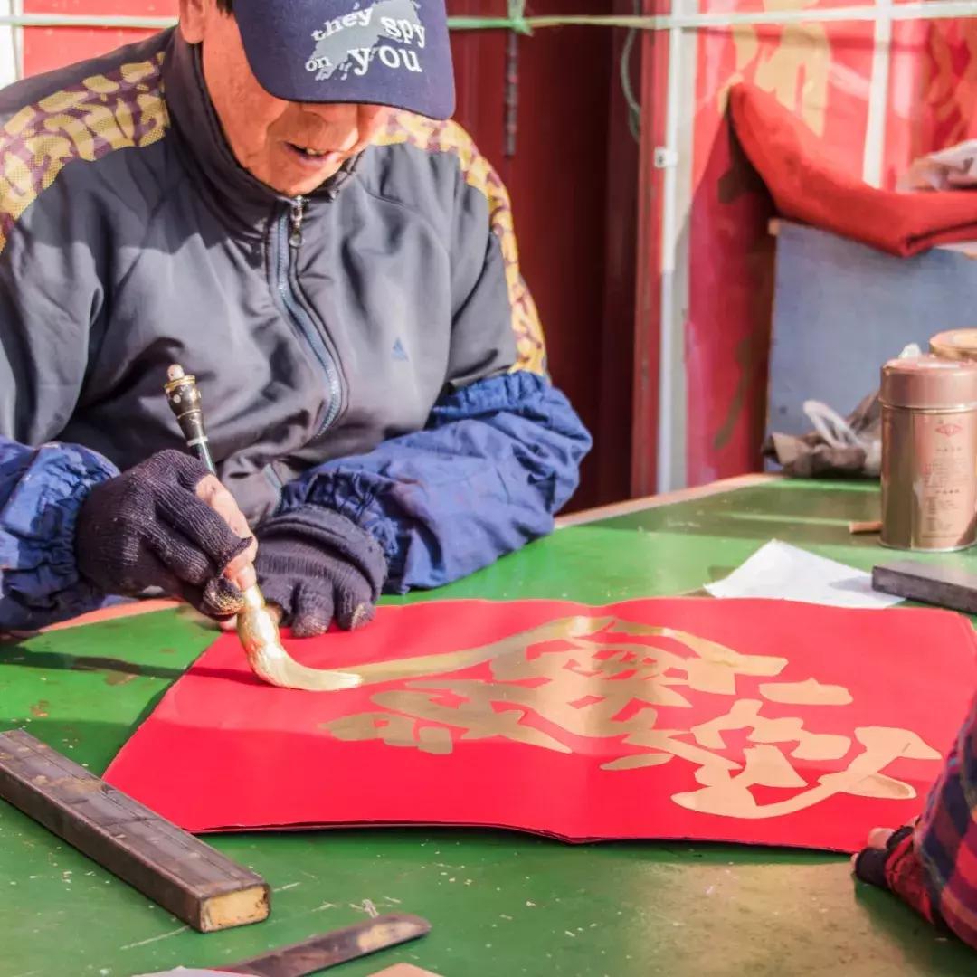 天津人八成有这样的朋友：浑身匪气说话冲肺管子，顾家又无微不至