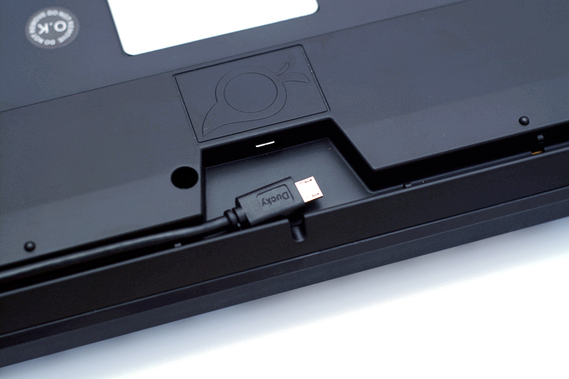 pbt机械键盘彩色背光蓝白键帽,pbt键帽的机械键盘推荐