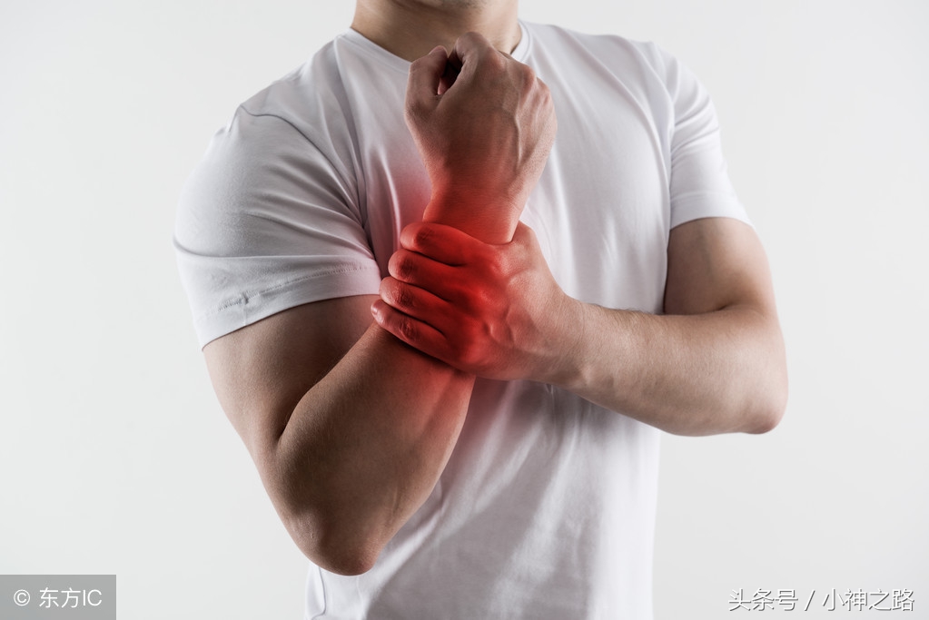 练习手倒立手腕疼怎么缓解,手倒立手腕无力怎么解决