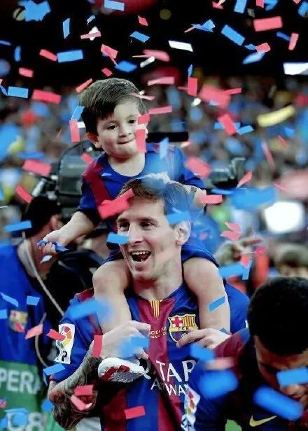 梅西9岁对太太已一见钟情,梅西九岁的爱情