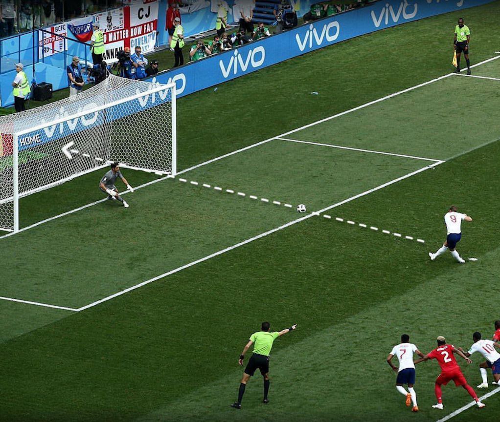 当一个姑娘问你：守门员是不是全队球技最烂的人？该如何回答