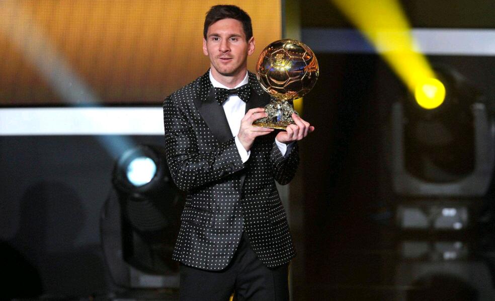 球王贝利为什么没有在欧洲踢过球,贝利和马纳多拉为什么是球王