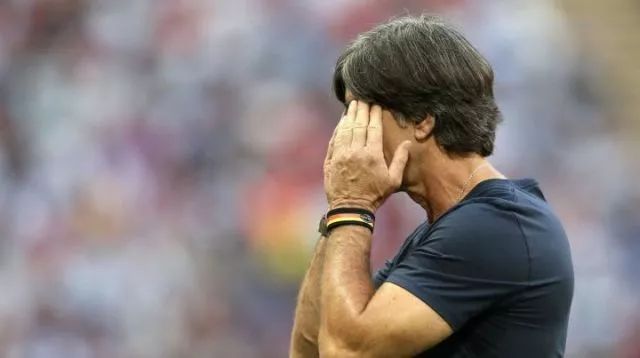 德国战车世界杯拿过几次冠军,18年世界杯德国战车为什么惨败