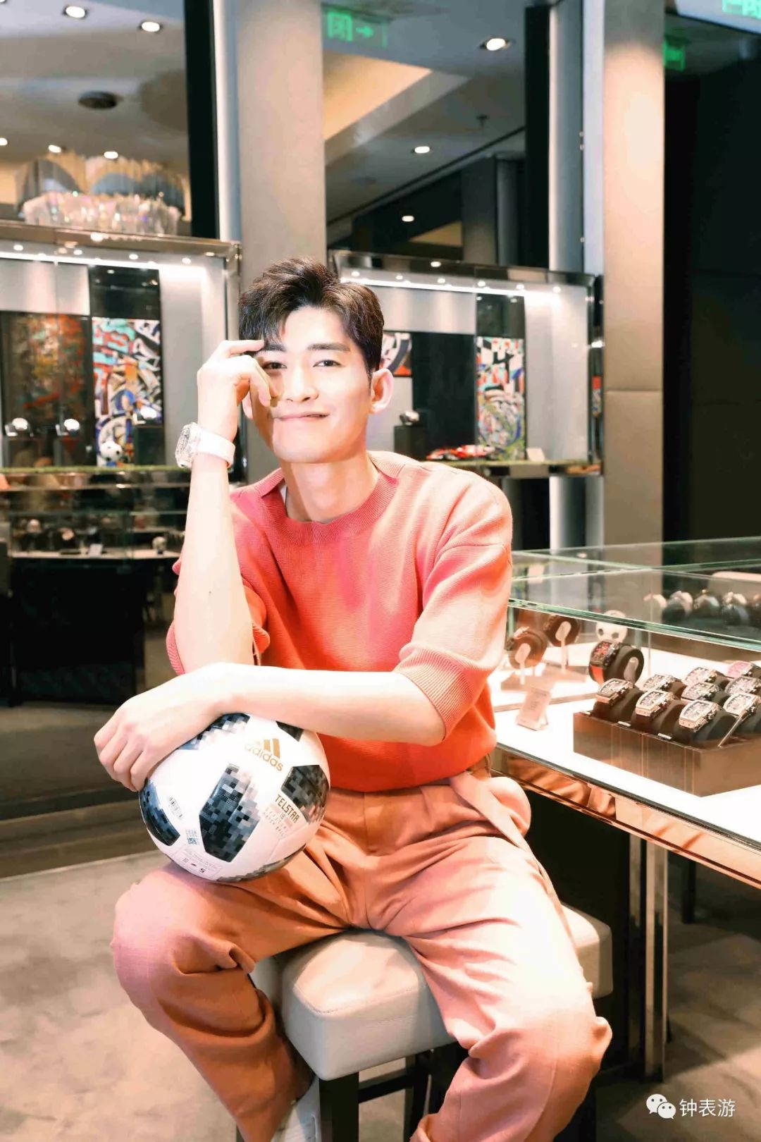 宇舶手表世界杯,宇舶18年世界杯电子表