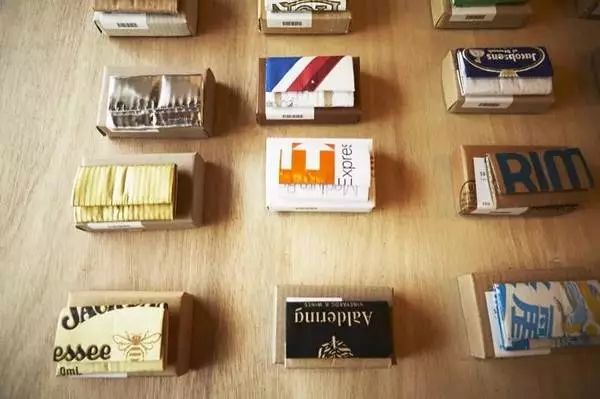 他用废纸箱做钱包，居然卖到600元，MUJI都叫好！