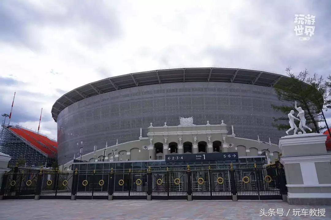 行李箱当“球门”！这SUV大得夸张！