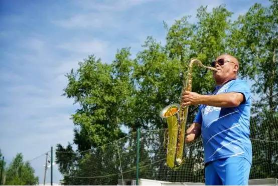 中国球迷最深刻的一件事世界杯,中国第一次进世界杯球迷有多疯狂