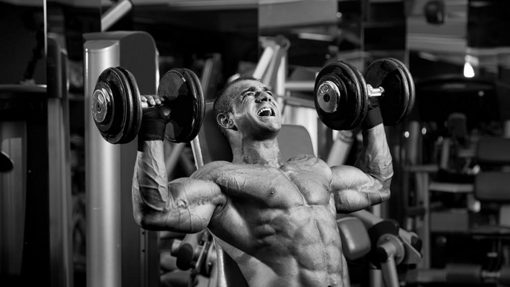 哑铃胸推练的是什么,练胸应该先做俯卧撑还是器械动作