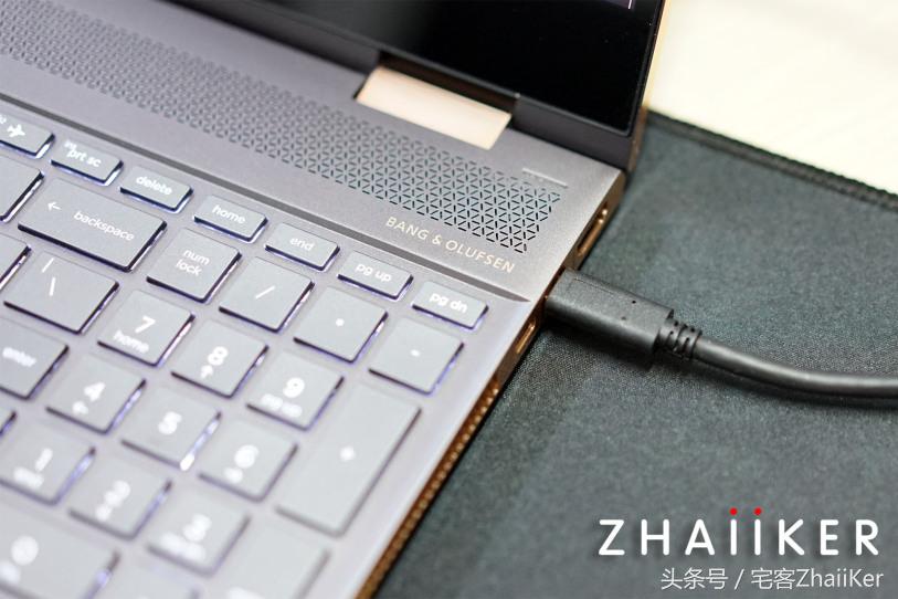 明基专业显示器PD2700U,明基pd2710显示器