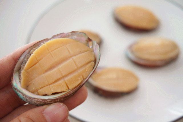 海参鲍鱼哪个提高免疫力,鲍鱼煲汤补气血增强免疫力