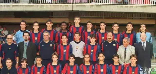 里奥梅西踢足球的视频,足球之王里奥梅西