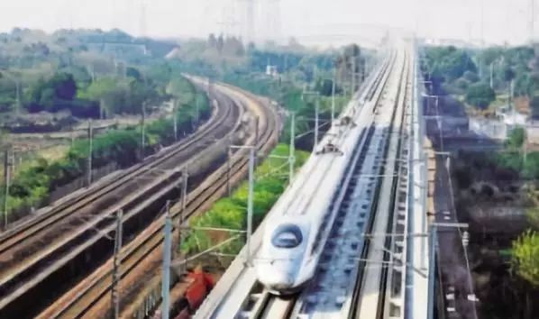 铁路部门增开128趟列车,加开18趟高铁列车助力元旦出行