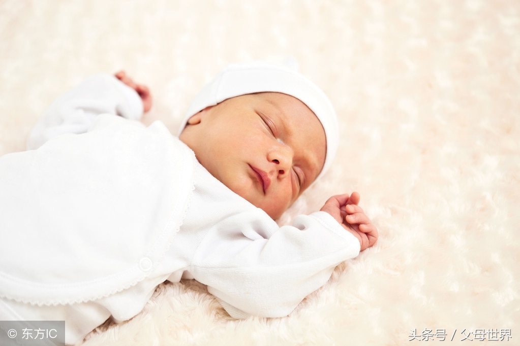 夏季宝宝有必要准备一个婴儿凉席,夏天如何给宝宝挑选凉席