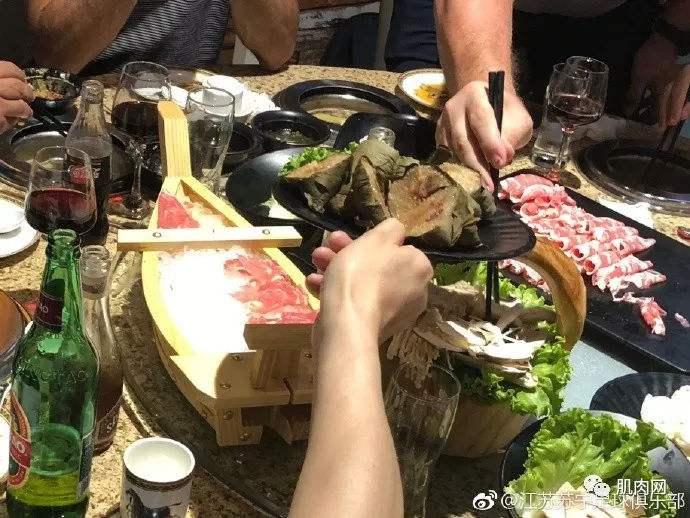 中国男足每日伙食,中国男足每日伙食400元