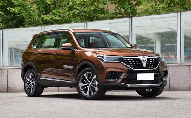 又一国产高端横空问世，售11-19万，网友：除了车标简直就一宝马