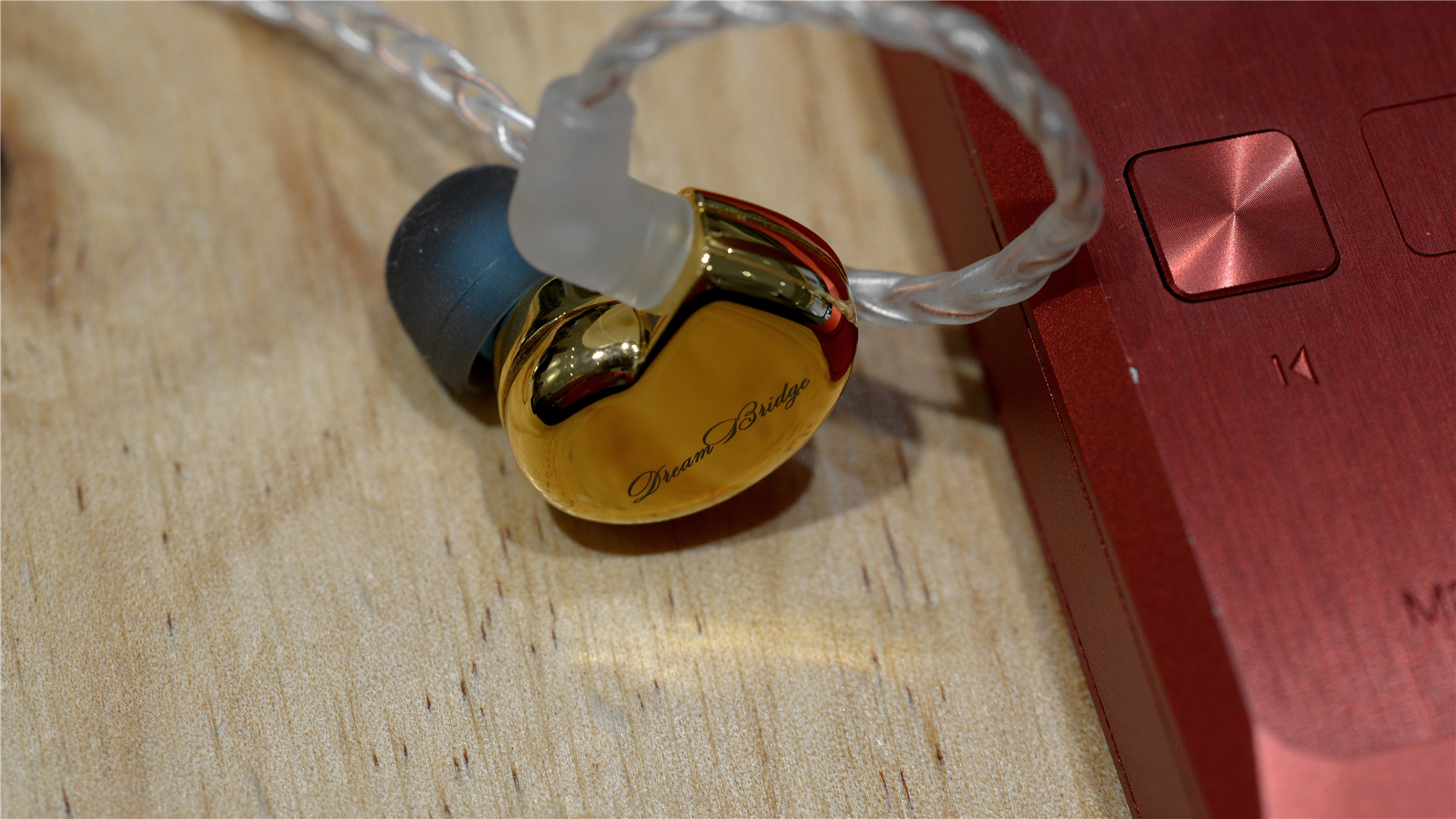 4款高端入耳式耳机推荐,最新400元耳机十佳评测