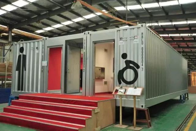 致敬梅西和c罗的十个美丽时刻,梅西跪草坪