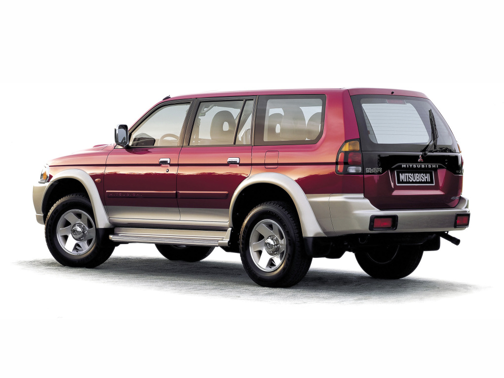 新三菱帕杰罗Sport曝光,帕杰罗和帕杰罗sport哪个好