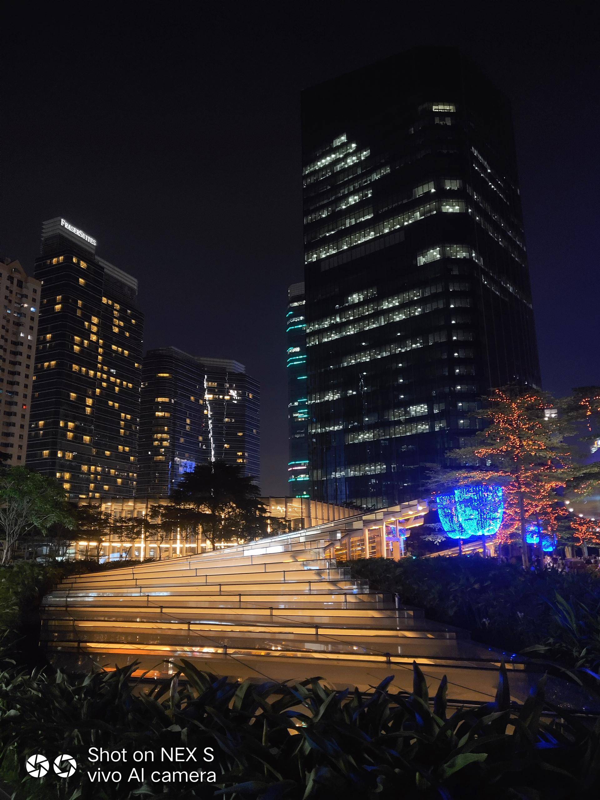 vivonex旗舰版对比苹果x,vivonex普通版测评