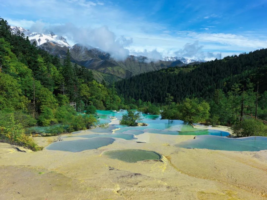 避暑黄龙洞,清凉避暑游