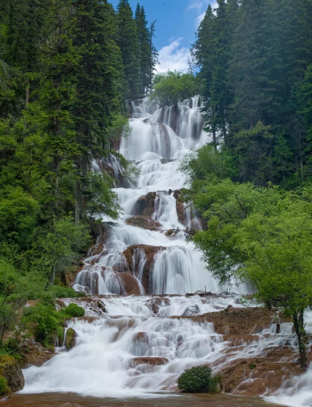 避暑黄龙洞,清凉避暑游
