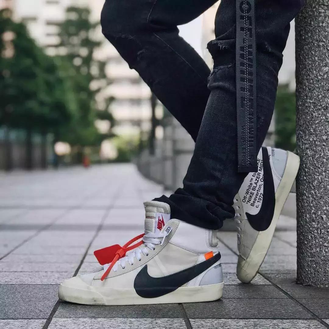 几百块的板鞋，但也是各大品牌的联名宠儿