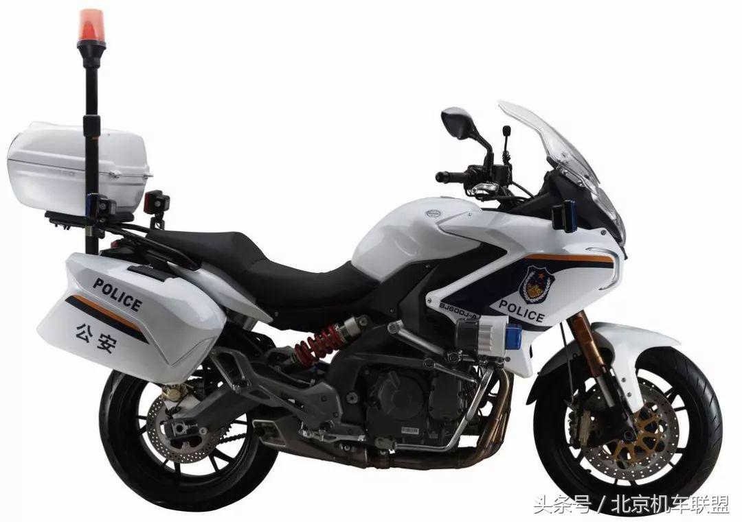 Benelli银刃250警用版长啥样？贵州惠水县公安局铁骑交车现场