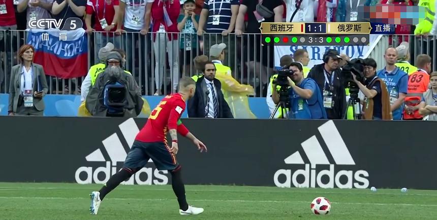 世界杯门将神级扑救梅西,世界杯门将扑救后自己带球