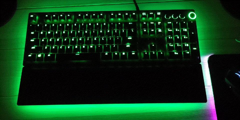 雷蛇键盘猎魂光蛛紫轴测评,雷蛇猎魂光蛛精英版评测