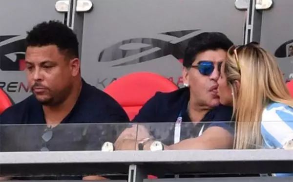 马拉多纳大罗克里斯蒂亚诺,马拉多纳与小罗