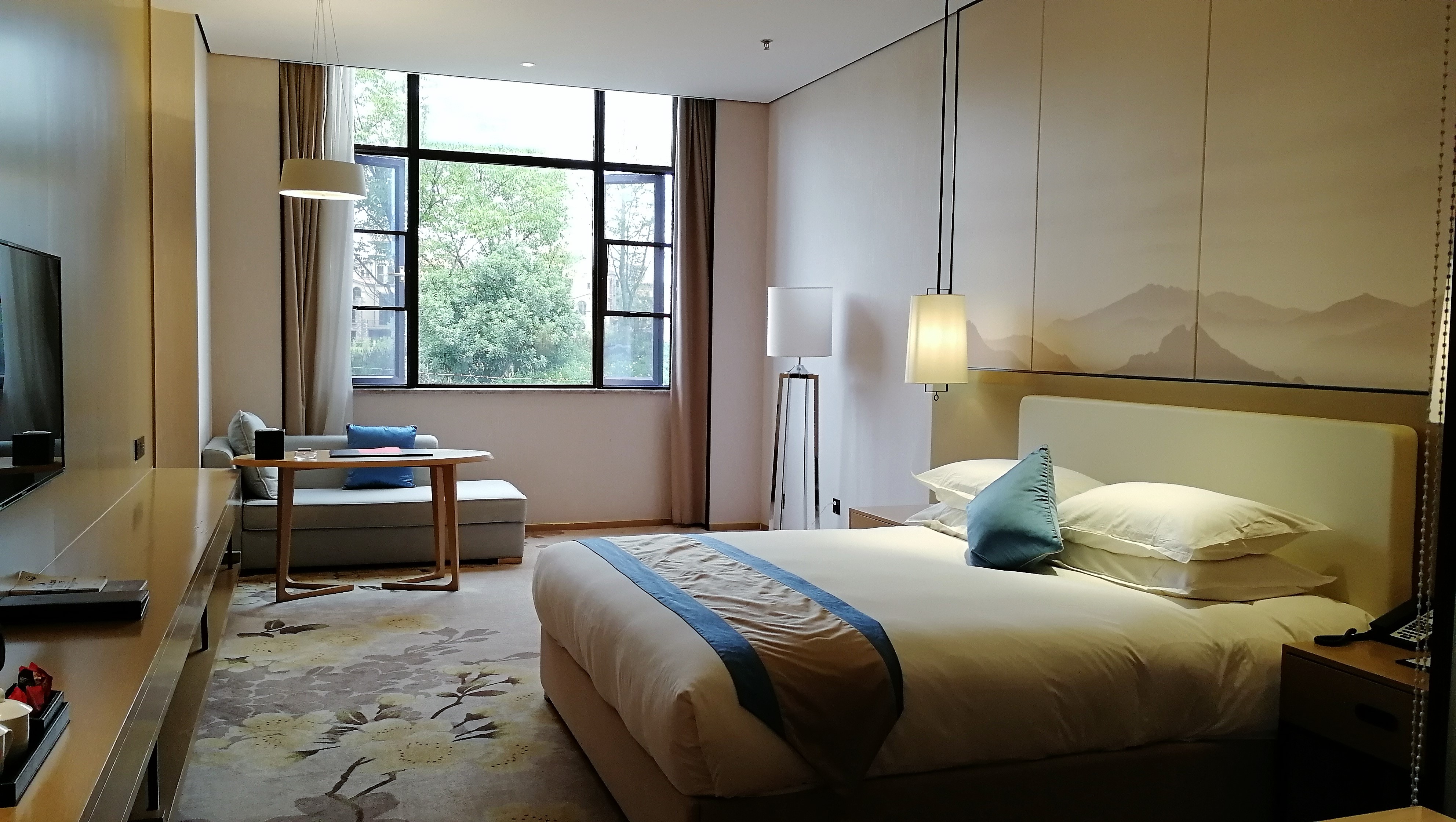 看花海，泡温泉，吃美食，这样的度假风你爱不爱？