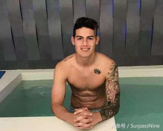 复古油头发型男,足球球星发型油头