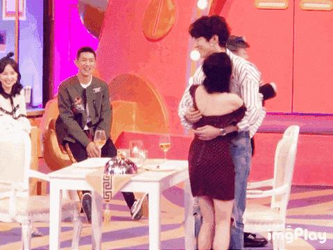 她是摸男明星最多的女艺人，但大家都爱她