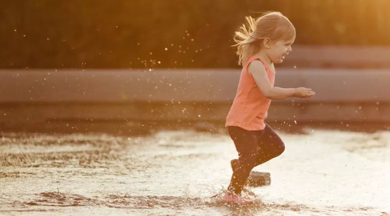 9岁多的男孩好像长胡子了怎么办,9周岁男孩长胡须了怎么办