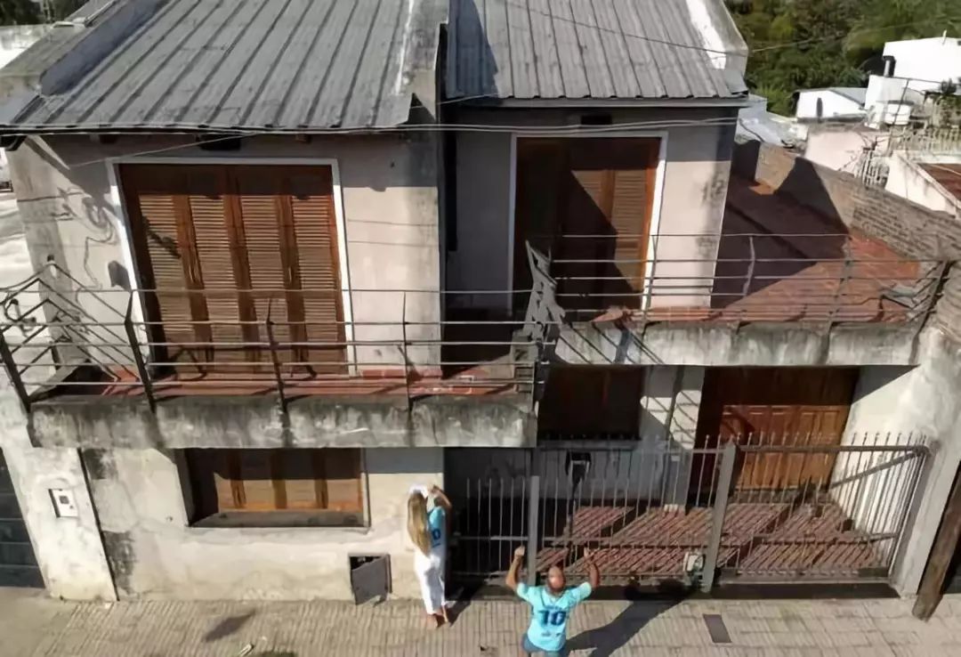 梅西内马尔和c罗能成为朋友吗,c罗内马尔梅西他们靠什么沟通