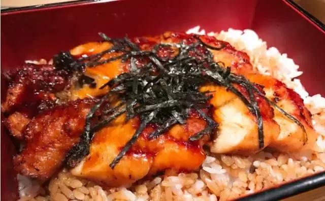 土用丑日,鳗鱼之日!3分技术,7分选材的鳗鱼饭,一口补足元气!